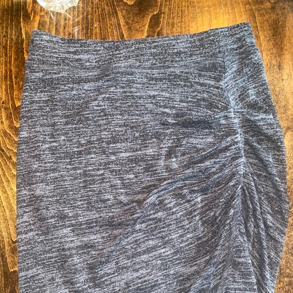 Wilfred pencil skirt - Picture 3 of 3